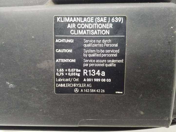 Mercedes-Benz ML W163 (1997 - 2005)  A1635844326 Крышка ящика предохранителей