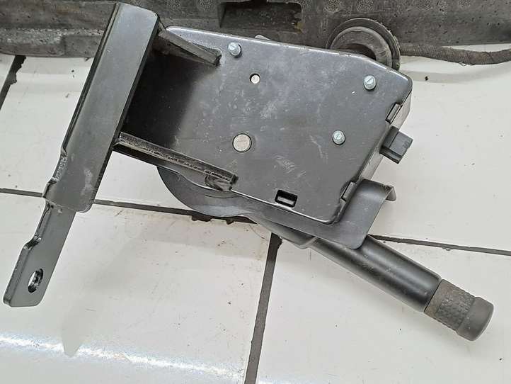 Mercedes-Benz E W211 (2002 - 2009)  A2116106025 Комплект крюка