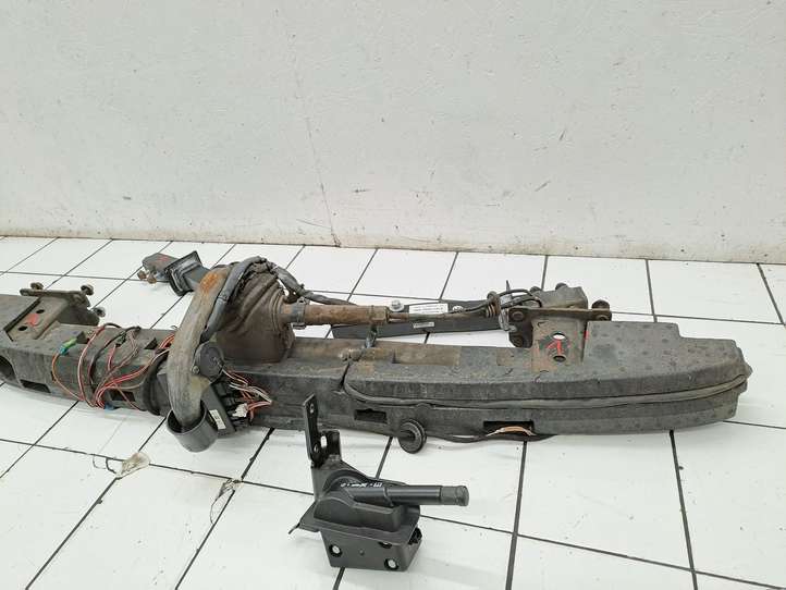 Mercedes-Benz E W211 (2002 - 2009)  A2116106025 Комплект крюка