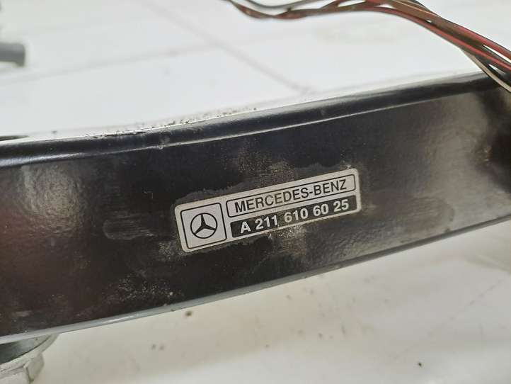 Mercedes-Benz E W211 (2002 - 2009)  A2116106025 Комплект крюка