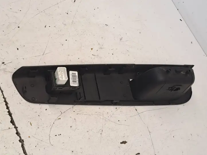 Kia Ceed (2006 - 2010) 823611H000 Кнопка стеклоподъемников — фото 2