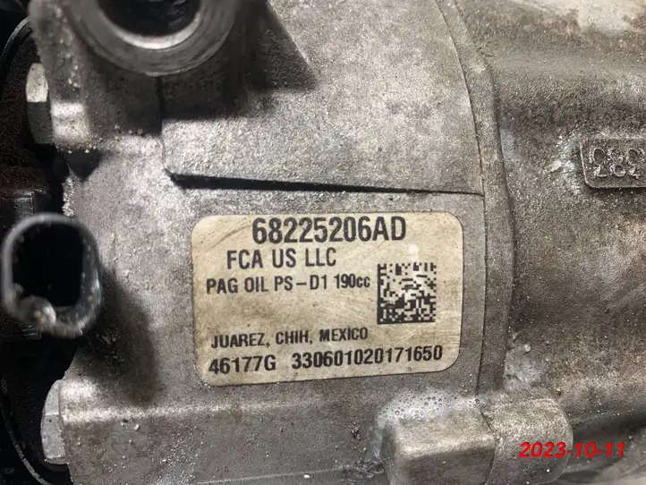 Chrysler Pacifica (2016 - ) 68225206ad Компрессор (насос) кондиционера воздуха — фото 3