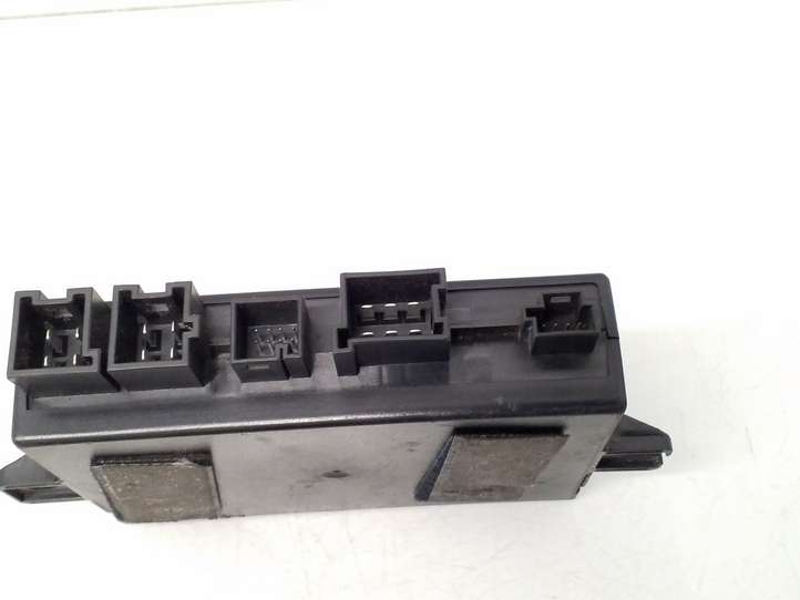 Mercedes-Benz C W203 (2000 - 2007)  5DS008769 Блок управления крюка для прицепа