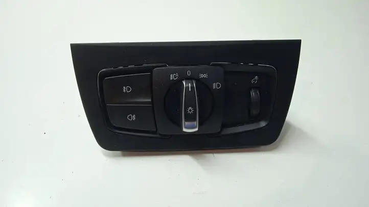 BMW 3 F30 F35 F31 (2012 - 2018) 9393947 Включатель фонарей — фото 1