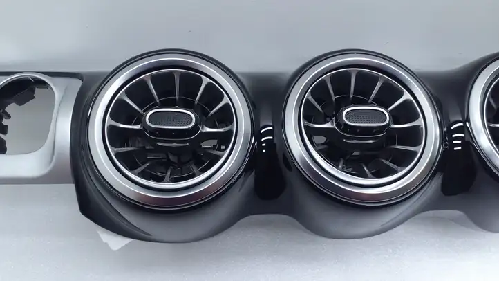 Mercedes-Benz GLB X247 (2018 - ) A2476805902 Центральный воздушный дефлектор — фото 4