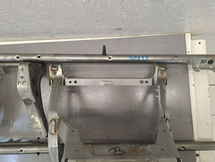 Ford Transit Connect (2009 - 2017)  DV61V04545AC Балка крепления панели