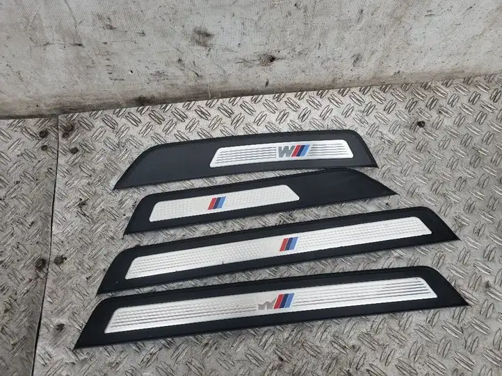 BMW 5 F10 F11 (2009 - 2016) 8050053 Внутренняя обшивка порога (комплект) — фото 6