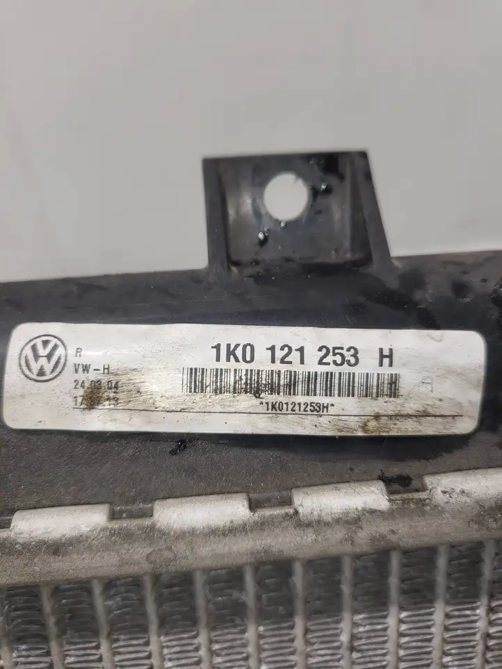 Skoda Octavia Mk2 (1Z) (2004 - 2013) 1K0121253H Радиатор охлаждающей жидкости двигателя — фото 2
