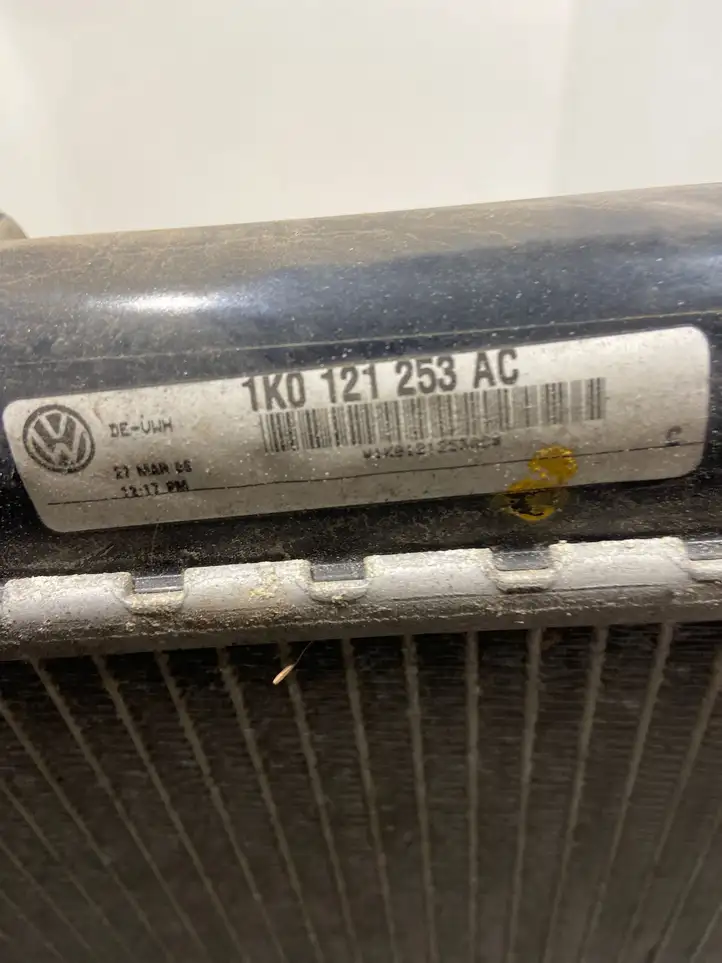Volkswagen PASSAT B6 (2005 - 2010) 1K0121253AC Радиатор охлаждающей жидкости двигателя — фото 2