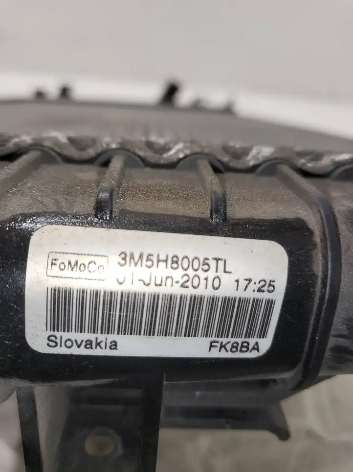 Ford Focus (2011 - 2015) 3M5H8005TL Радиатор охлаждающей жидкости двигателя — фото 2