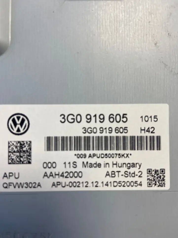 Volkswagen PASSAT B8 (2015 - ) 3G0919605 Магнитола / мультимедийная система — фото 2