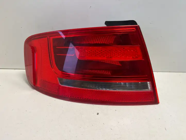 Audi A4 S4 B8 8K (2007 - 2011) 8K5945095D Задний фонарь в кузове — фото 1