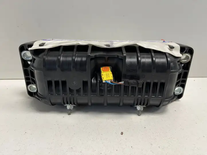 Volkswagen PASSAT B8 (2015 - ) 625044800 Подушка безопасности пассажира — фото 3
