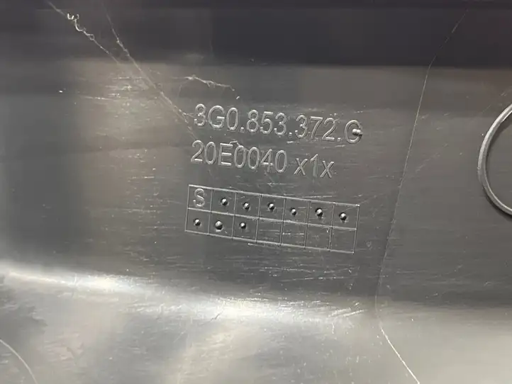 Volkswagen PASSAT B8 (2015 - ) 3G0853372G Внутренняя отделка переднего порога — фото 2