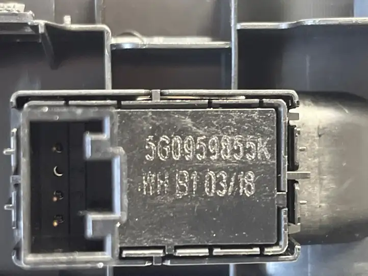Skoda Superb B8 (3V) (2015 - 2023) 5G0959855K Блок кнопок стеклоподъемников — фото 2