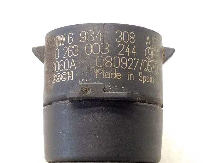 BMW 3 E90 E91 (2005 - 2012)  6934308 Кронштейн заднего датчика парковки (PDC)