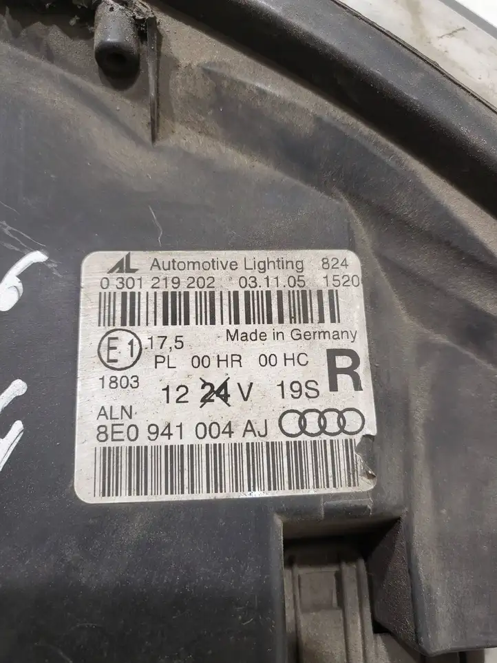 Audi A4 S4 B7 8E 8H (2004 - 2009) 8E0941004AJ Передняя фара — фото 2