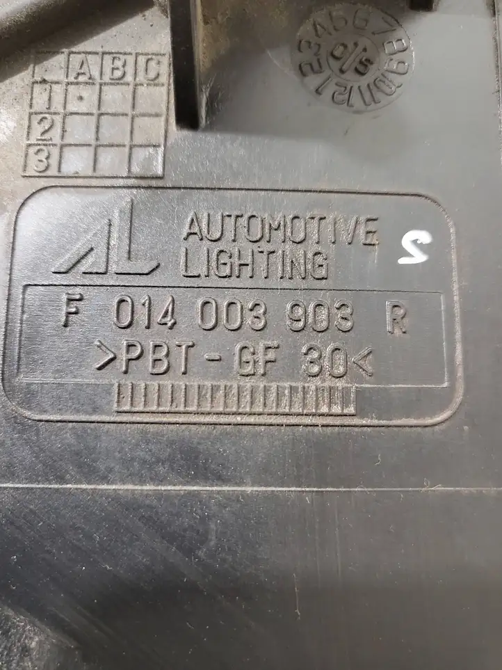 Mazda 6 (2002 - 2005) F014003903 Передняя фара — фото 2