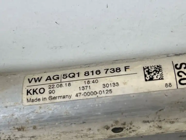Volkswagen Golf VII (2013 - 2019) 5Q1816738F Трубки и шланги кондиционера — фото 2
