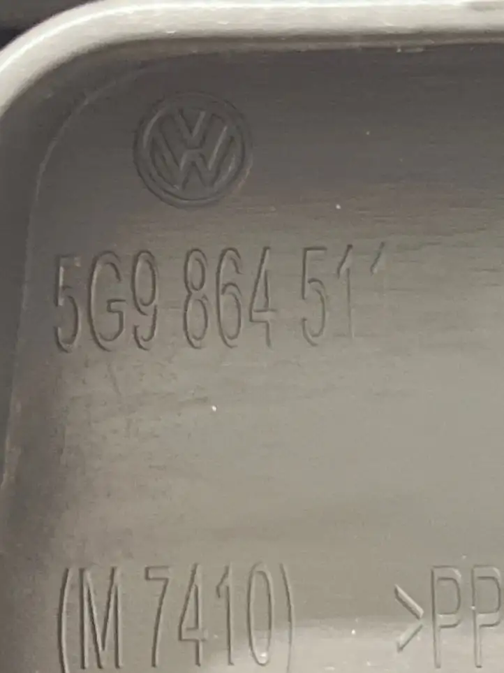 Volkswagen Golf VII (2013 - 2019) 5G9864511 Прочая отделка багажника — фото 2