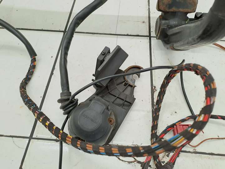 Volkswagen Passat CC (2008 - 2012)  321546600001 Комплект крюка