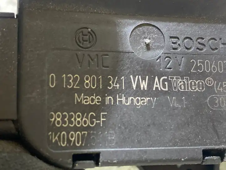 Volkswagen Golf V (2003 - 2009) 0132801341 Двигатель задвижки потока воздуха — фото 2