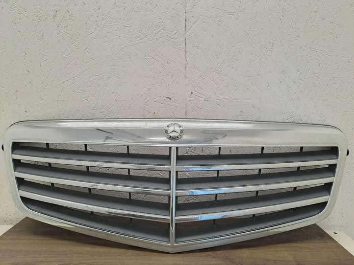 Mercedes-Benz E W212 (2009 - 2016)  A2128800883 Передняя решётка