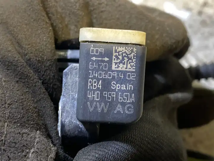 Audi A6 C7 (2011 - 2014) 4H0959651A Датчик удара SRS — фото 2