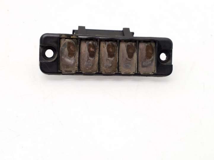 Mercedes-Benz Vito Viano W639 (2003 - 2010)  6398200011 Контактное соединение дверей