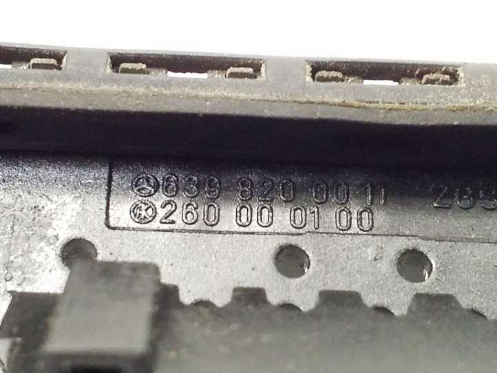 Mercedes-Benz Vito Viano W639 (2003 - 2010)  6398200011 Контактное соединение дверей