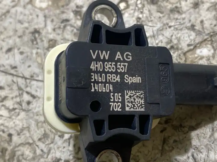 Audi A6 C7 (2011 - 2014) 4H0955557 Датчик удара SRS — фото 2