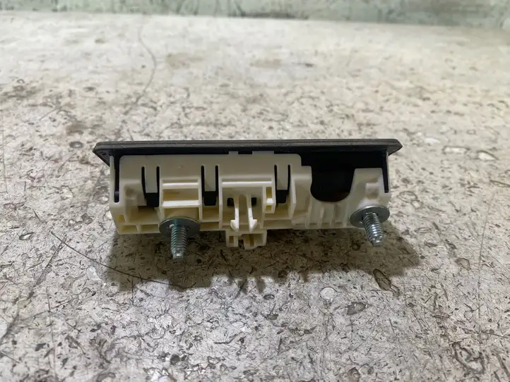 Audi A6 C7 (2011 - 2014) 5N0827566B Кнопка закрытия крышки багажника — фото 3