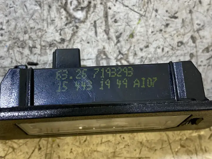 BMW 3 F30 F35 F31 (2012 - 2018) 7193293 Подсветка номера — фото 2