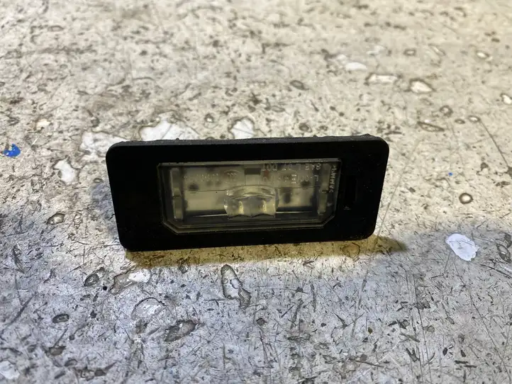 BMW 3 F30 F35 F31 (2012 - 2018) 7193293 Подсветка номера — фото 1