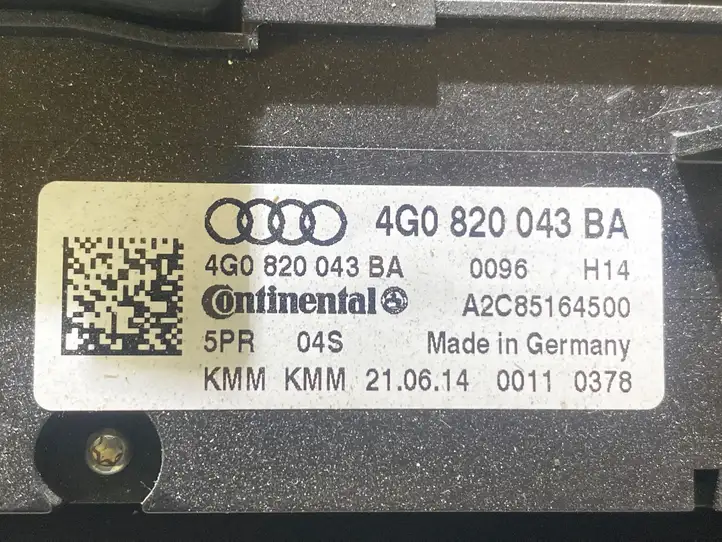 Audi A6 C7 (2011 - 2014) 4G0820043BA Блок управления климат-контролем — фото 2