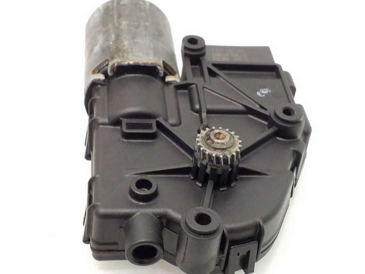 Audi Q5 (2012 - 2017)  8R0959591A Двигатель привода люка-крыши
