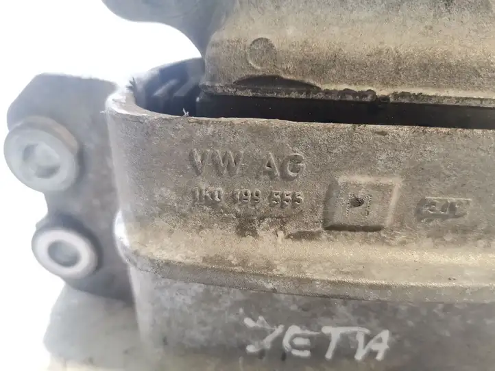 Volkswagen Jetta V (2005 - 2010) 1K0199555 Опора двигателя — фото 2