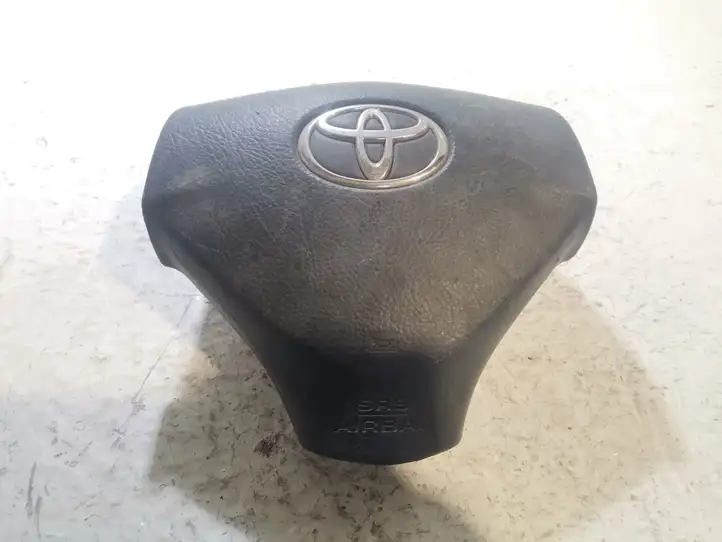 Toyota Corolla Verso AR10 (2004 - 2009) Y11000806A5A Подушка безопасности руля — фото 1