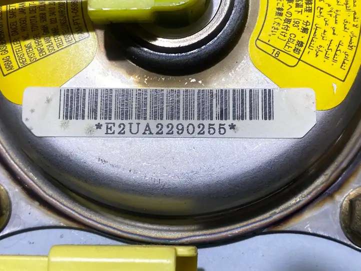 Toyota Avensis Verso (2004 - 2009) E2UA2290255 Подушка безопасности руля — фото 2