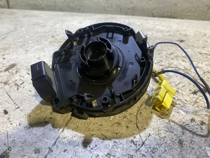Toyota Avensis Verso (2004 - 2009) VJOJ266465 Контактное кольцо SRS — фото 3