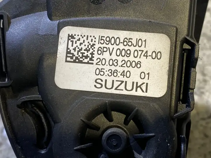 Suzuki Grand Vitara II (2005 - 2008) 1590065J01 Педаль акселератора — фото 2
