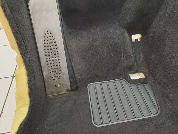 BMW 6 F12 F13 (2010 - 2018)  8052374 Передний коврик салона