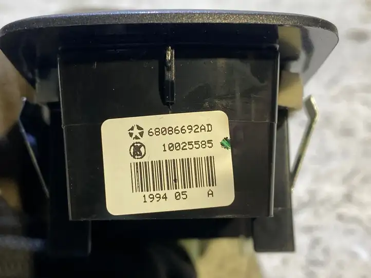 Jeep Grand Cherokee (2010 - 2021) 68086692AD Блок кнопок стеклоподъемников — фото 2