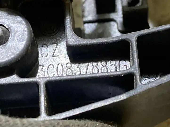 Volkswagen PASSAT B6 (2005 - 2010) 3C0837885G Наружная ручка двери — фото 2
