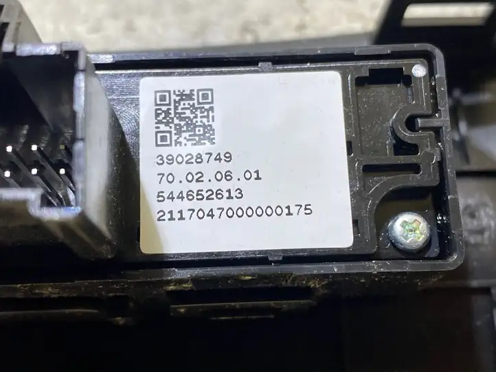 Opel Astra K (2015 - 2020) 39028749 Выключатель ASR — фото 2