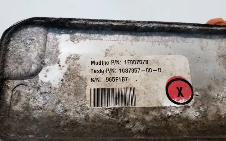 Tesla Model X (2015 - 2021) 103735700D электрический вентилятор батареи автомобиля — фото 6