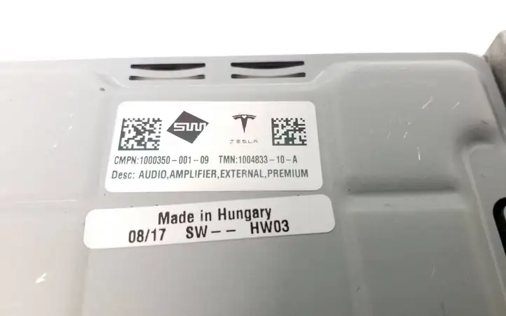 Tesla Model X (2015 - 2021) 100483310A Усилитель звука — фото 5