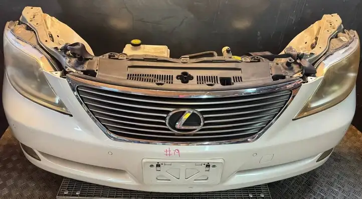 Lexus LS 460 - 600H (2006 - 2009) LEXUSLS Комплект переднего бампера — фото 1