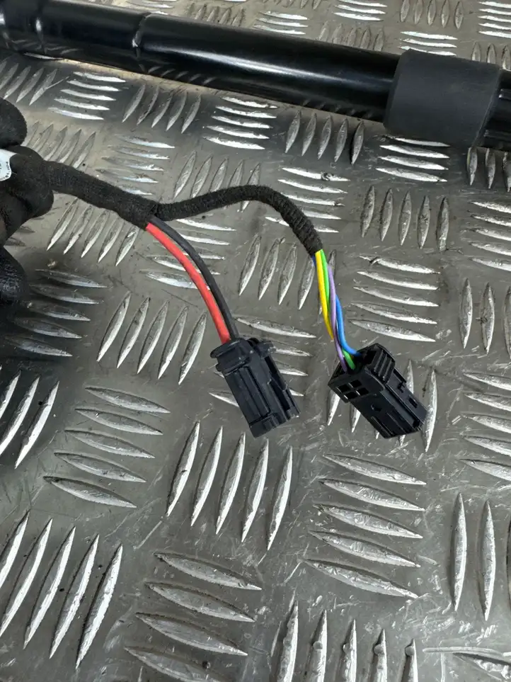 Citroen C4 Grand Picasso (2013 - 2016) 9804069880 Амортизатор крышки багажника — фото 2