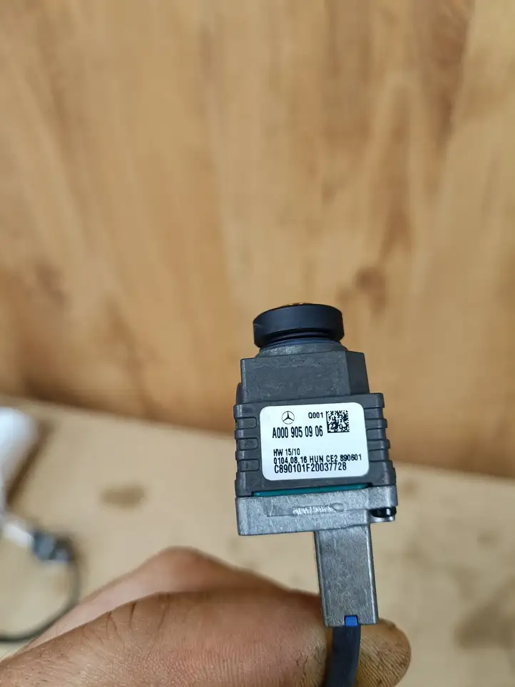 Mercedes-Benz C W205 (2014 - 2021)  A0009050906 Видеокамера заднего вида в бампере
